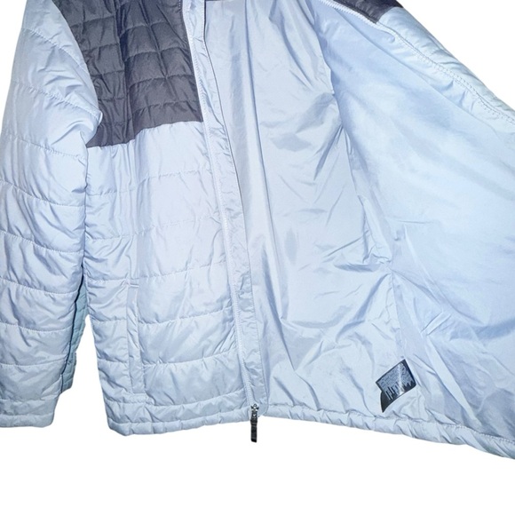 The North Face Two-Tone Quilted Jacket - Picture 4 of 9
